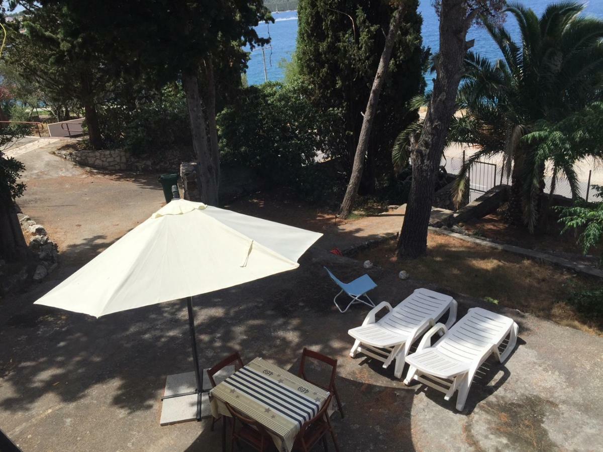 Cozy Place On The Beach Trogir Buitenkant foto